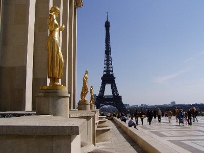 Eiffel Tower - Photo 1