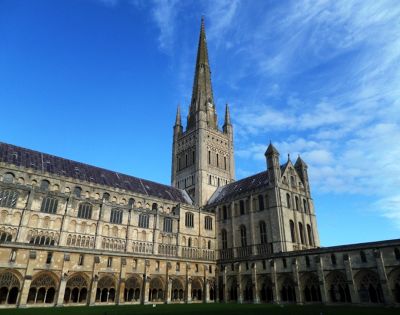 Cathedral 1: the magnificent building. - Norwich