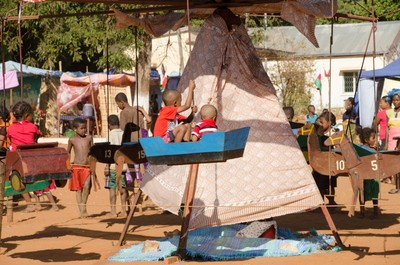 Manja Merry-Go-Round