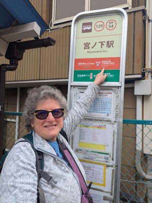 Julia figured out which way the bus is going