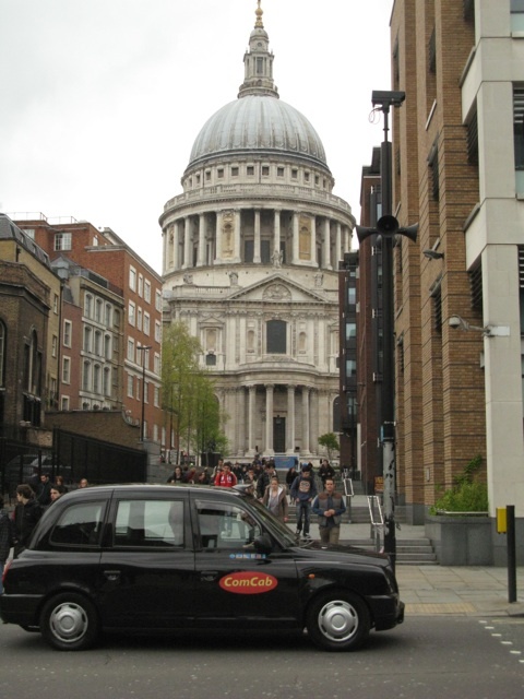 St. Paul's Cathedral - Photo 1