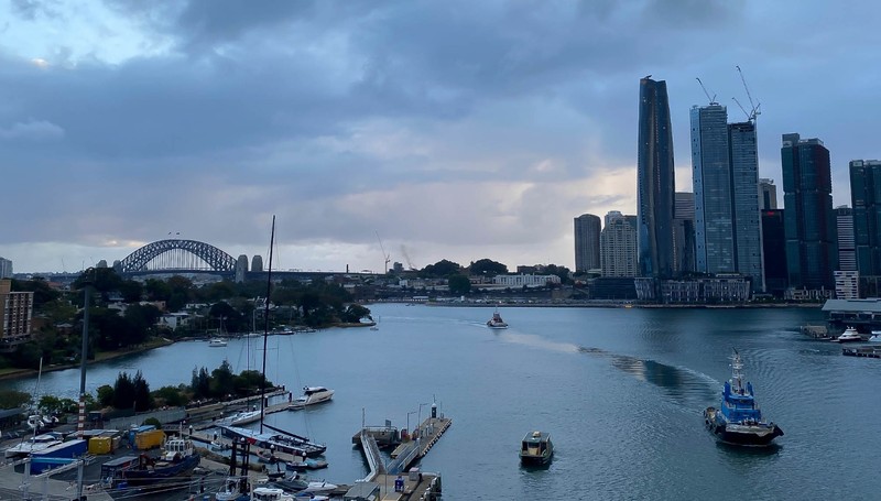 Sailing into the Sydney Harbour