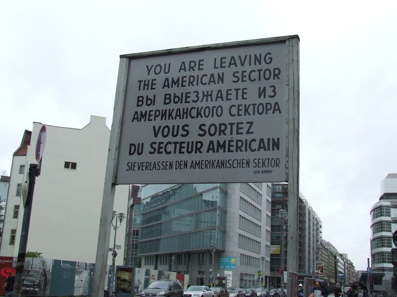 Checkpoint Charlie - Photo 1