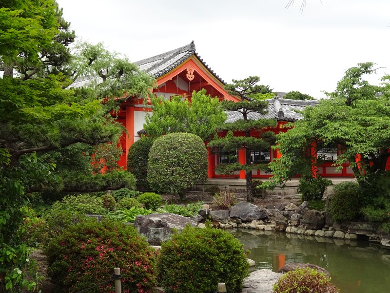 Garden in Sanjusangen-do Temple