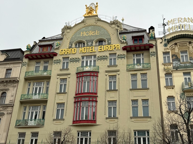 D13 Walking Tour of Prague