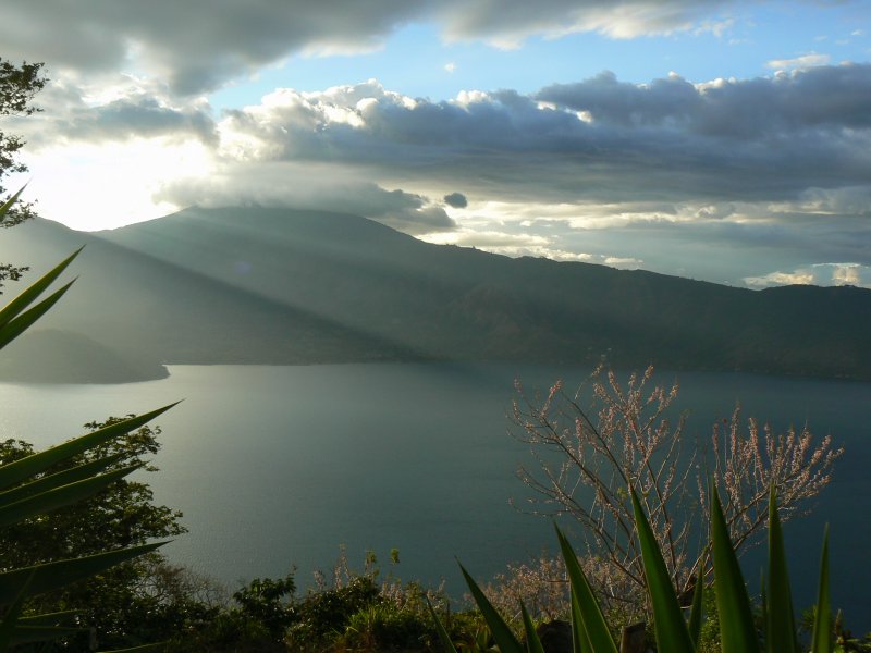 Sunset Lago Coatepeque