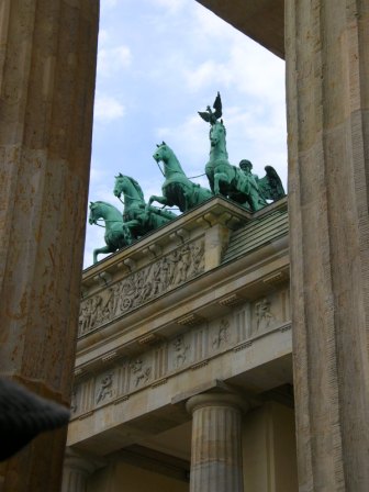 Brandenburg Gate - Photo 1