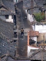Lonesome biker in Kaesong old streets